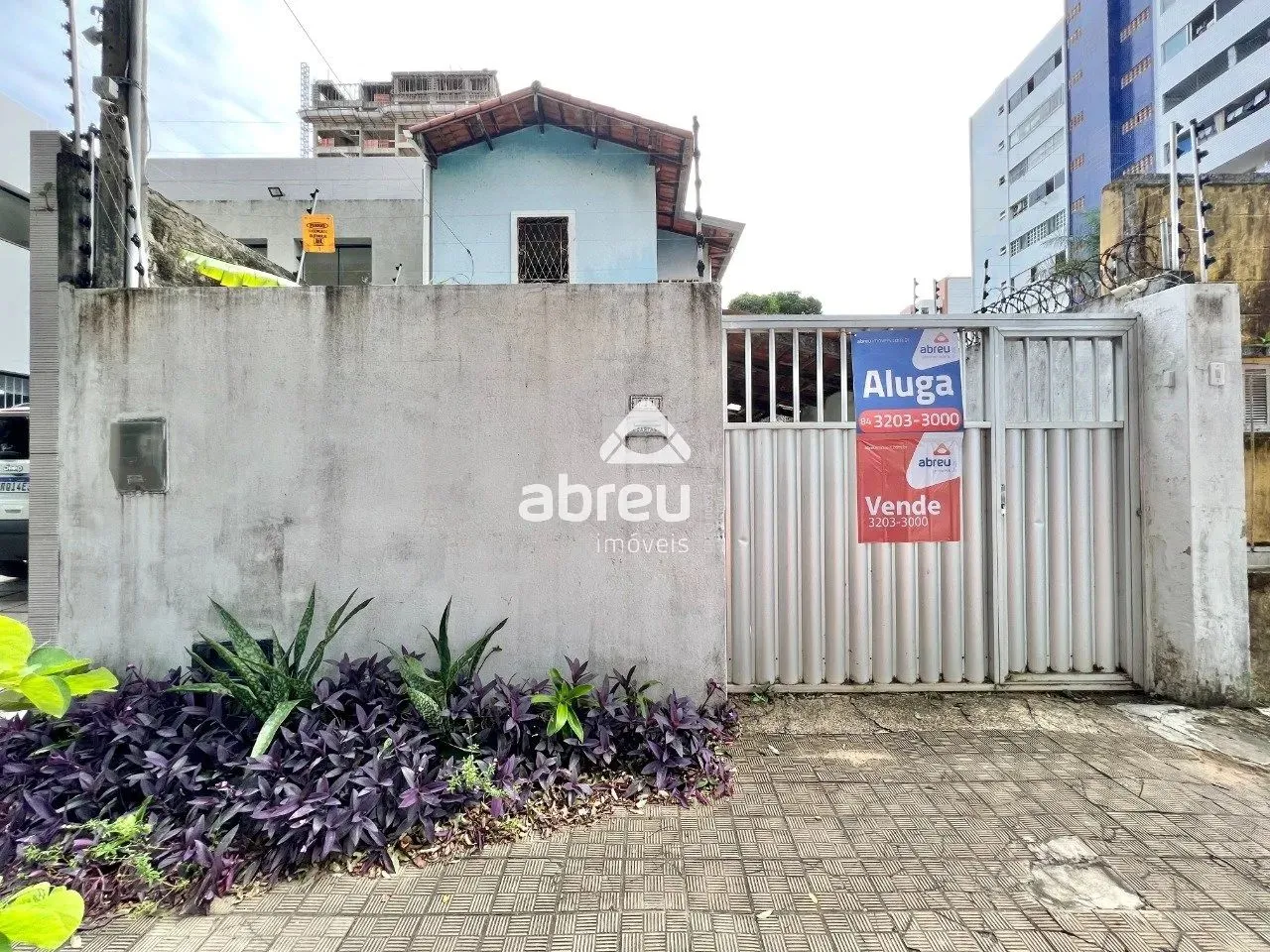 Casa Para Locação no Bairro Petrópolis, Natal - RN