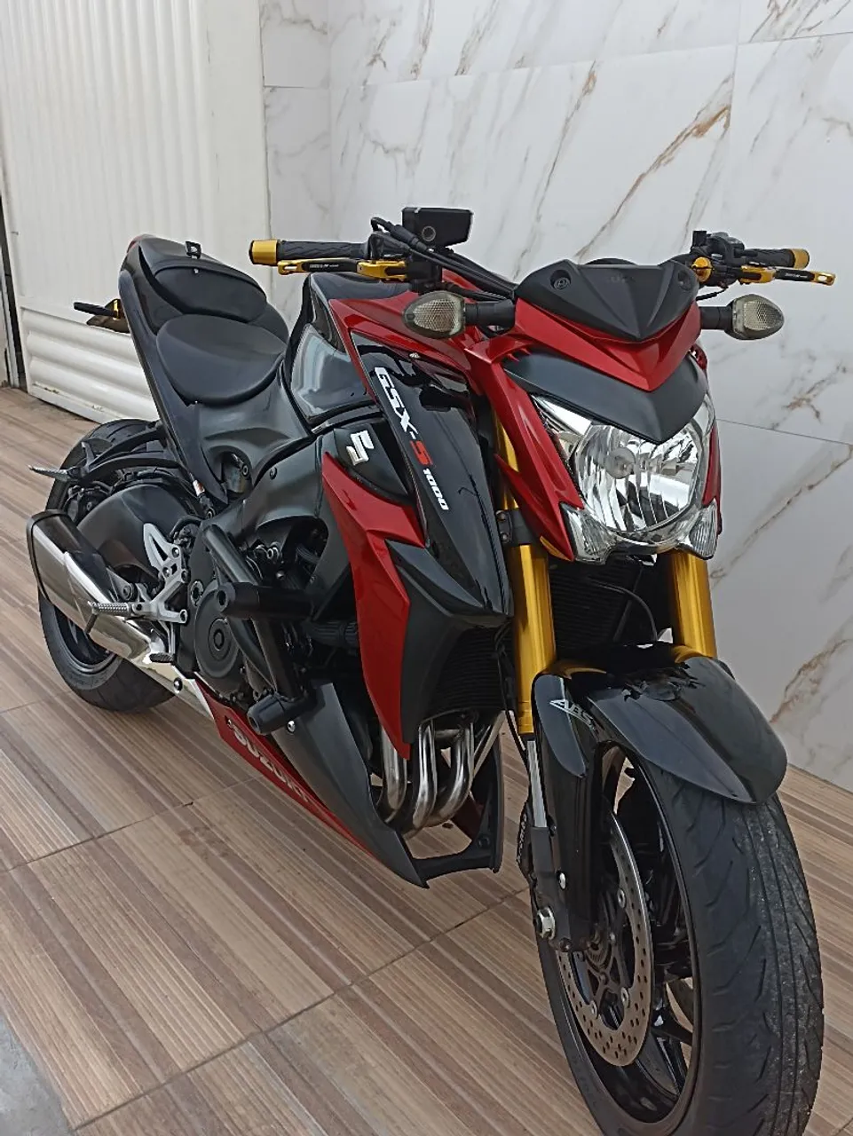 GSX-1000cc