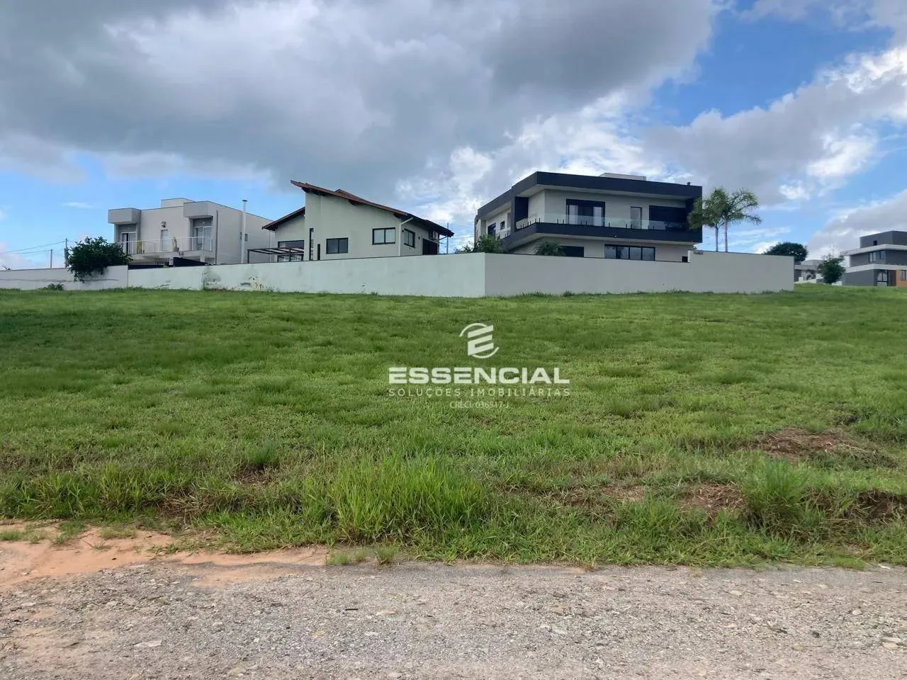 Terreno à venda, 702 m² por R$ 59.000,00 - Condomínio Ninho Verde II - Pardinho/SP