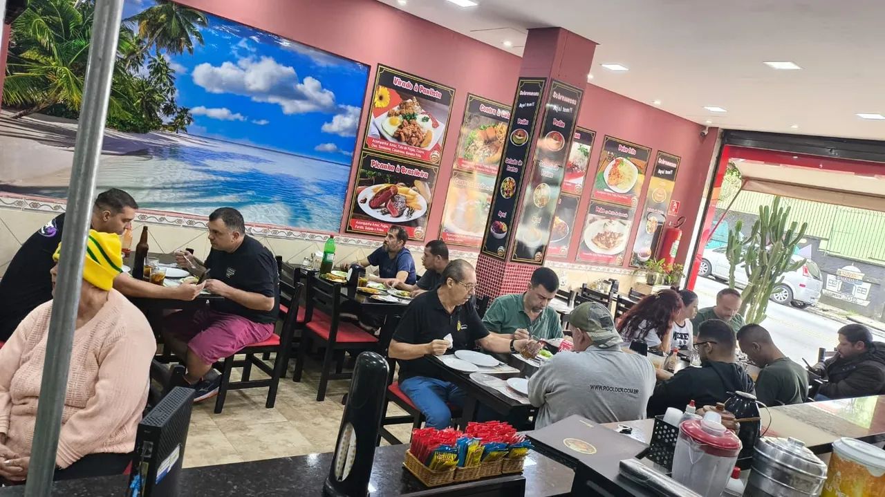 Vende-se este restaurante Valor 130.000 mil 