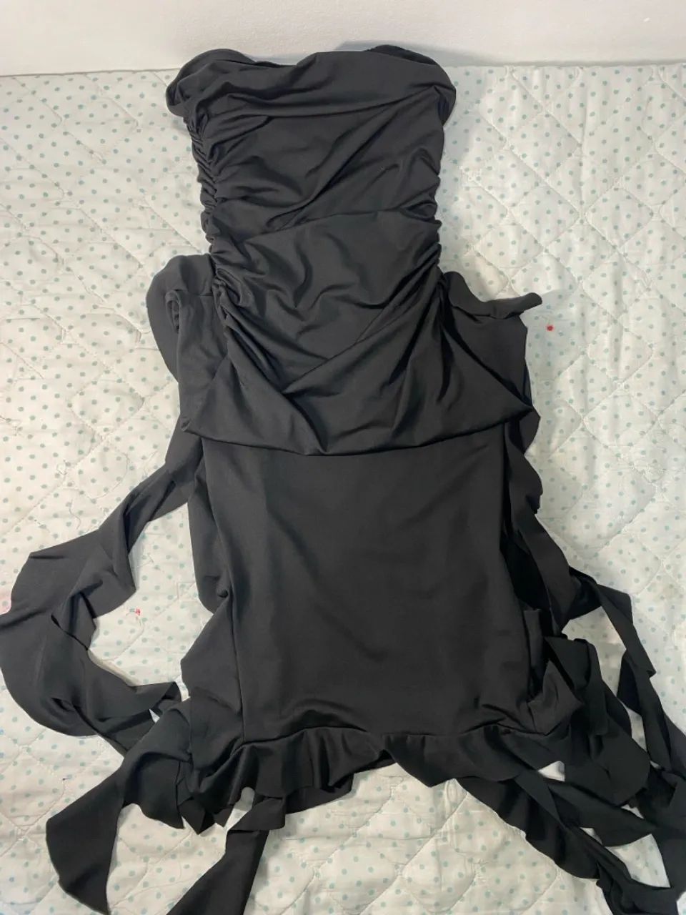 Vestido preto tomara que caia com babados - Foto 5
