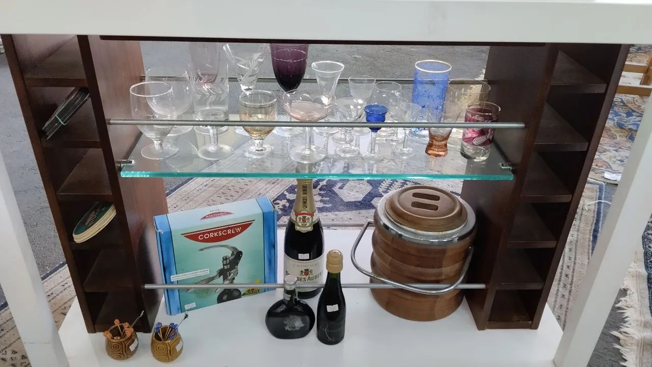 Linda e Prática Adega / Bar  - Foto 3