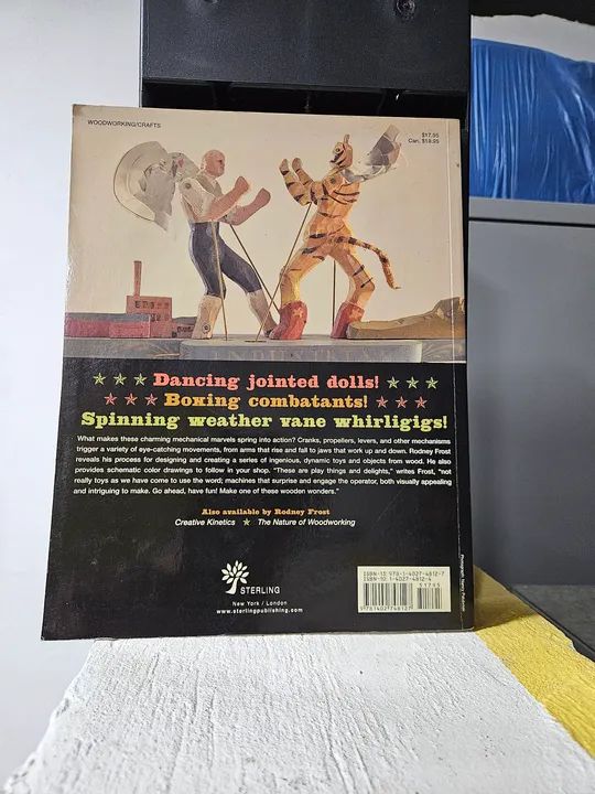 Making Mad Toys and Mechanical Marvels in Wood<br>Livro - Foto 2