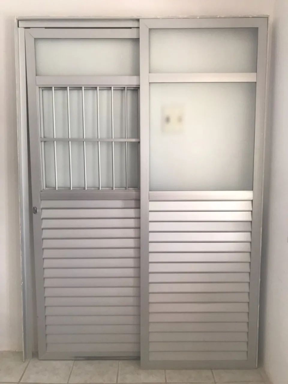 Porta de Alumínio64840810164483120