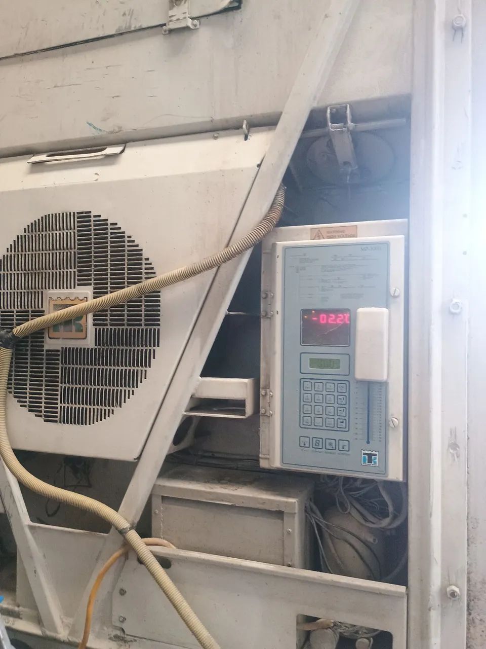 Técnico manutenção de container 