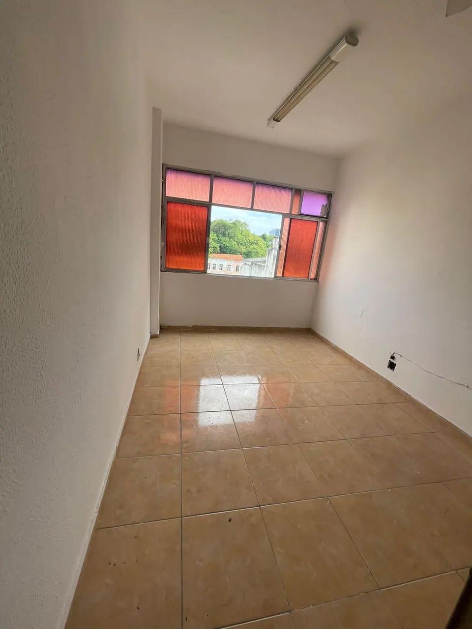 Sala Comercial no Centro do Rio de Janeiro - Rua Miguel Couto 134
