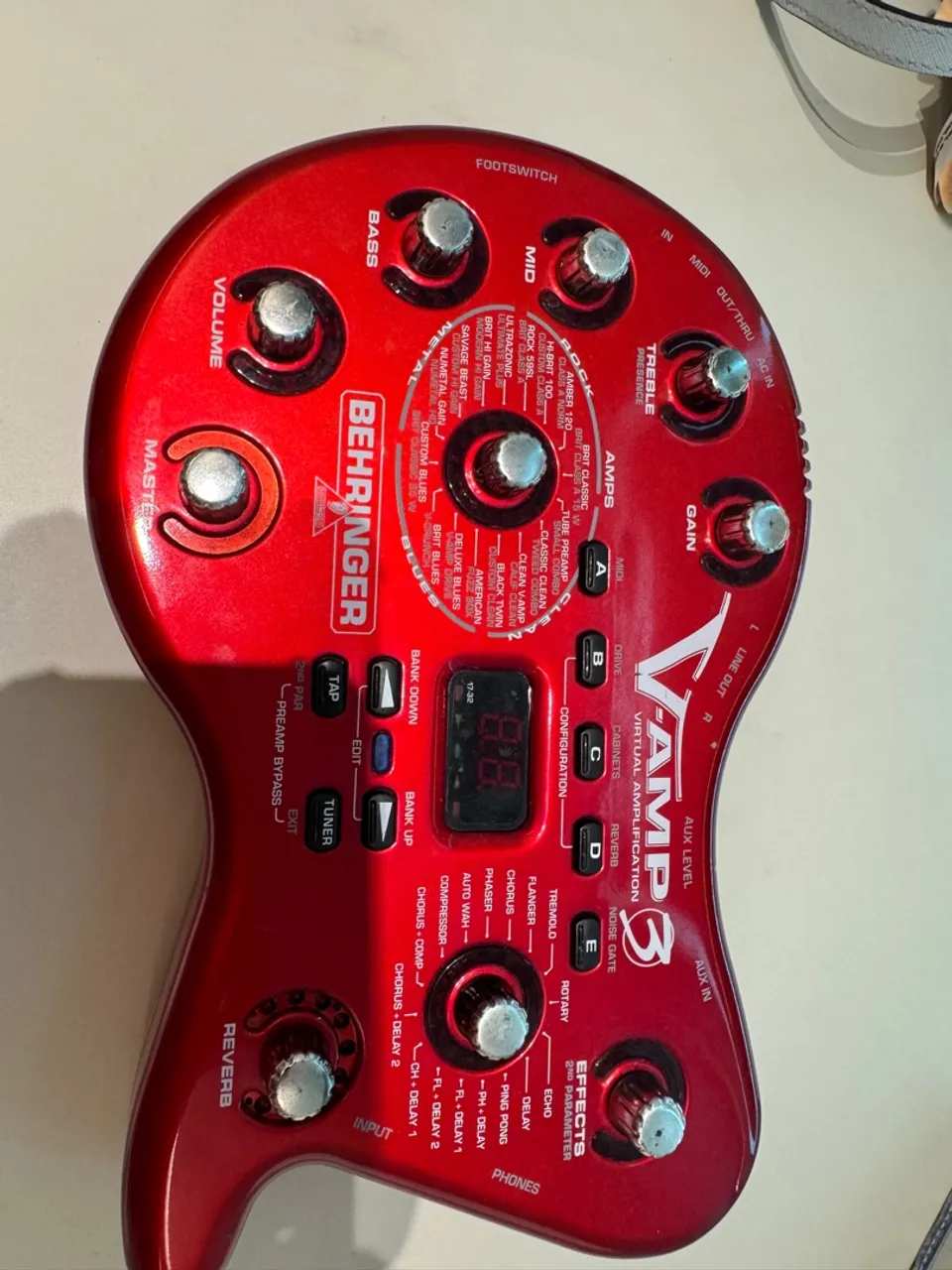 Pedaleira V-amp2 110v