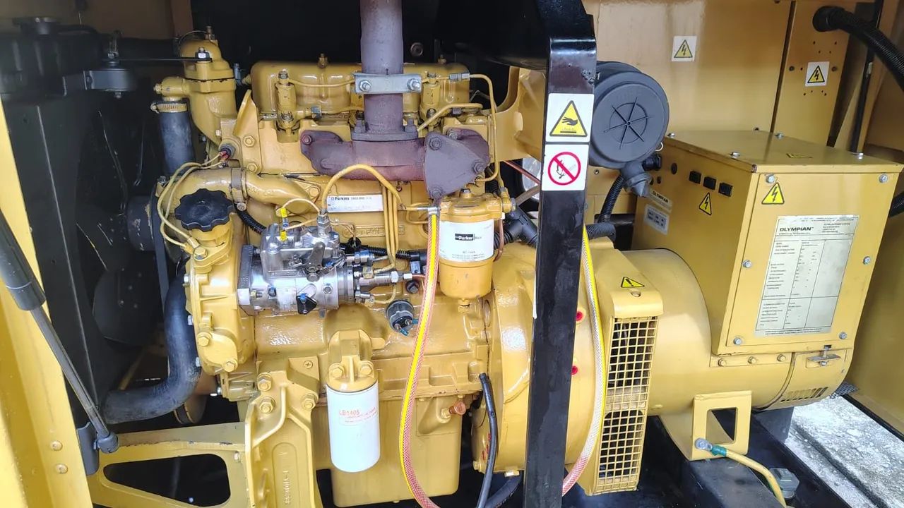 Gerador Elétrico Caterpillar 34KVA - Foto 2