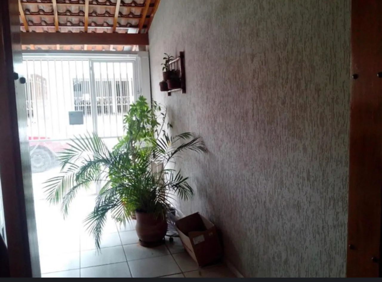 Vendo casa no bairro São Jorge  - Foto 4
