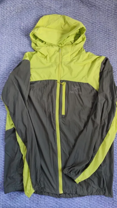 Corta vento Arcteryx