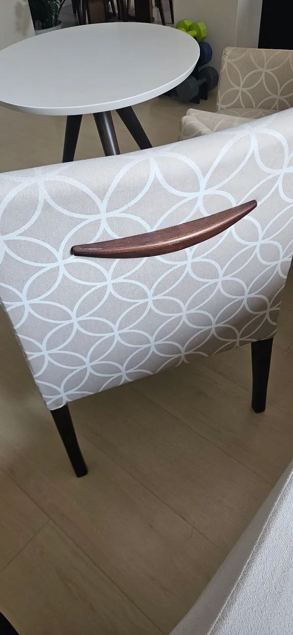 Conjunto de Poltronas com Mesa de Centro - Foto 3