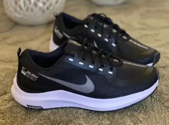 Tênis Nike Run Utility - De R$119,00 Por R$89,90 - Disponível nos tamanhos 38, 39, 40 e 41