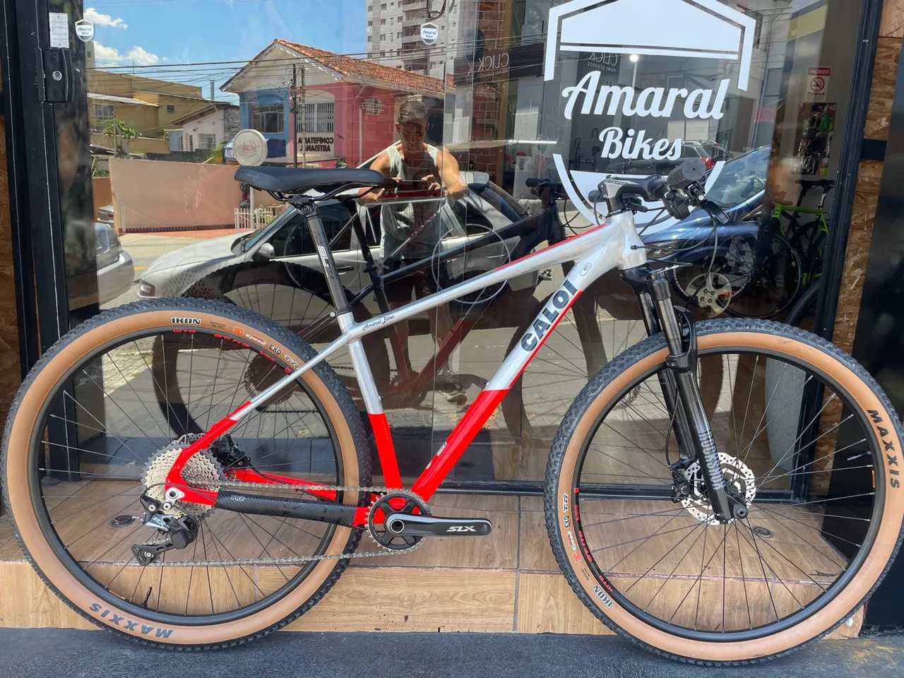 Caloi Elite ( Shimano Slx ) RockShox