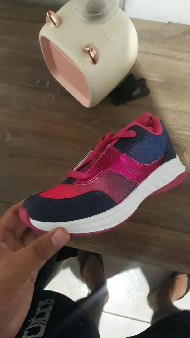 Tênis Feminino Rosa e Azul tamanho 36
