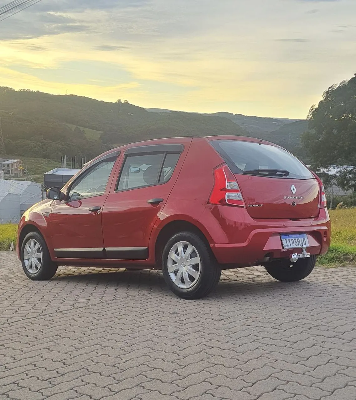 Renault Sandero Expression 1.6 - TOP