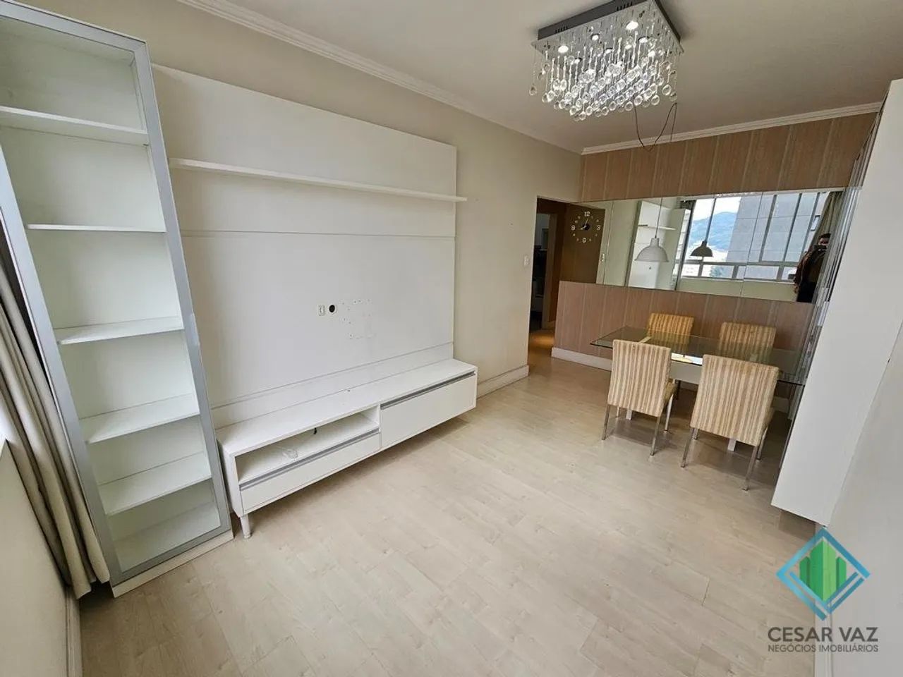 Apartamento mobiliado a venda no Centro de Florianópolis - Foto 2