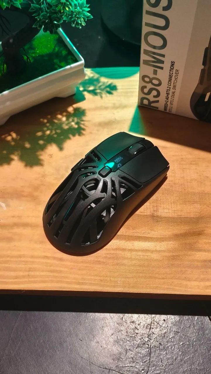 Mouse Gamer Wireless SmailWolf RS8 Tri-Mode Bluetooth / 2.4GHz Leve (Preto) - Foto 2