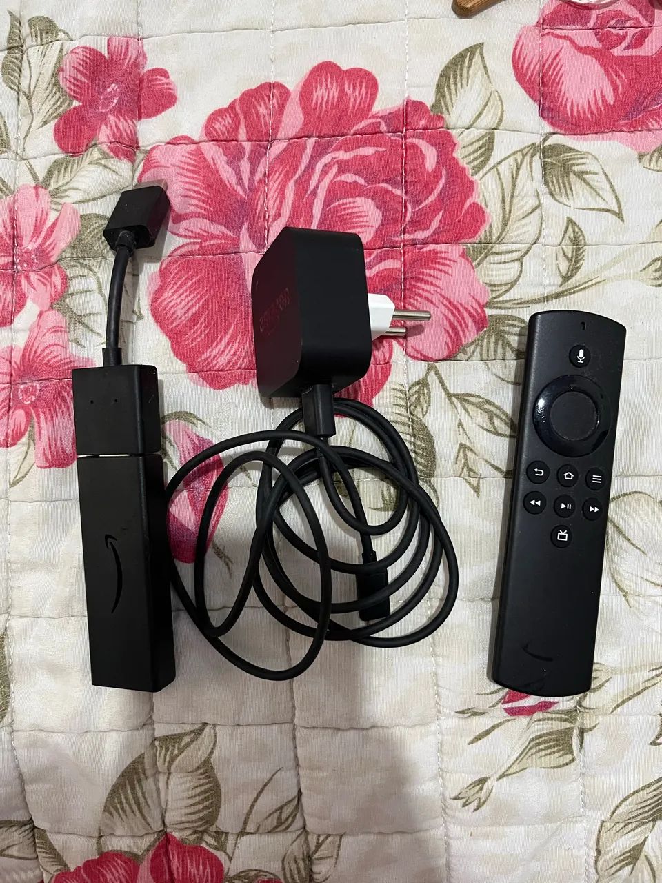 Amazon Fire TV Stick com Controle e Wi-Fi