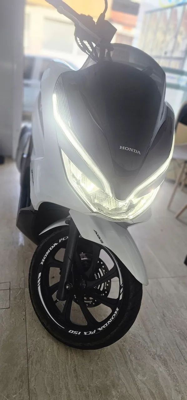 PCX DLX  - Foto 2