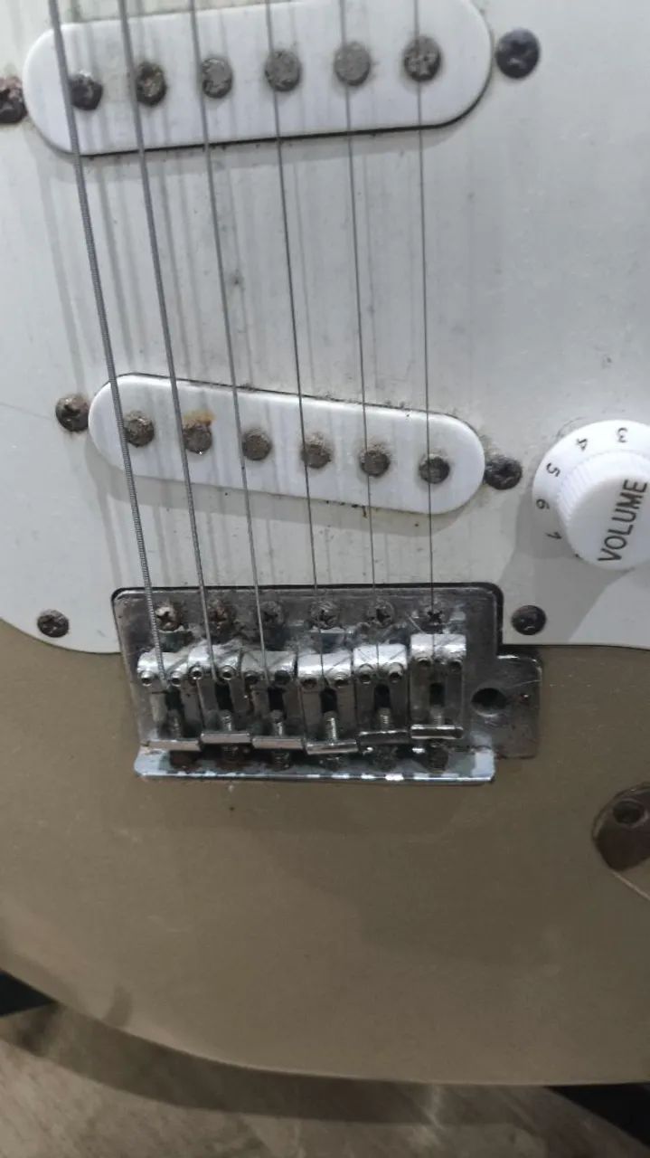 Guitarra Tagima T-735 Special + Amplificador Borne Strike G30 com cabo Tiaflex Jomacler - Foto 5