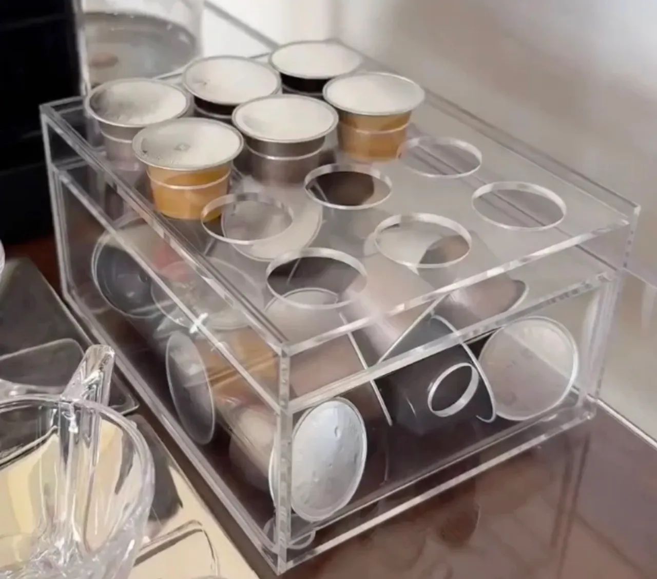 Máquina Nespresso Automática + Porta Cápsula Acrílico - Excelente estado  - Foto 6