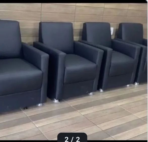 Poltronas em top couro  sob encomenda RS 360,00 unidade, contato 98- * 
