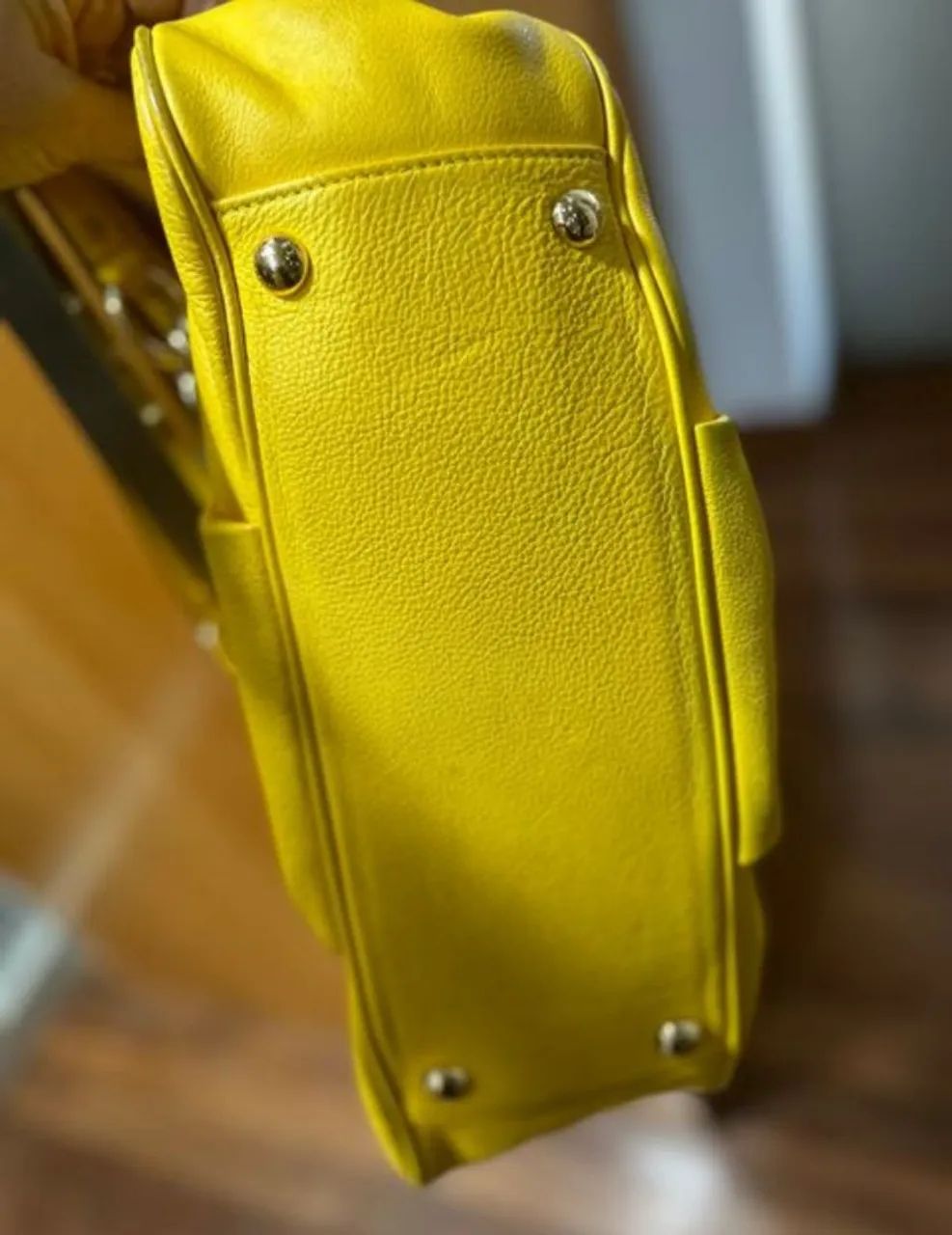 Bolsa Michael kors Amarela - Foto 4