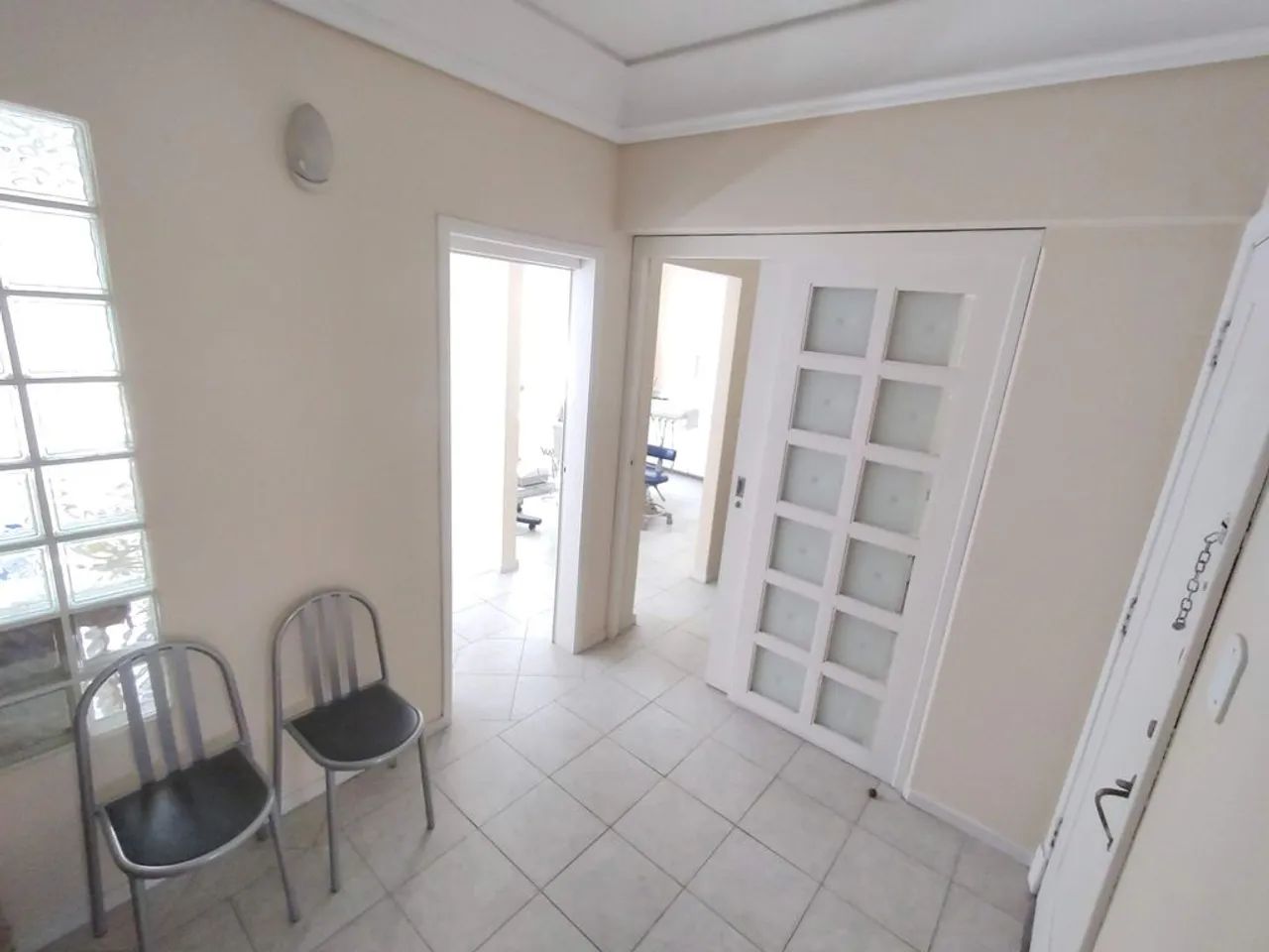 Sala Comercial na Rua Jose Loureiro e Praça Carlos Gomes