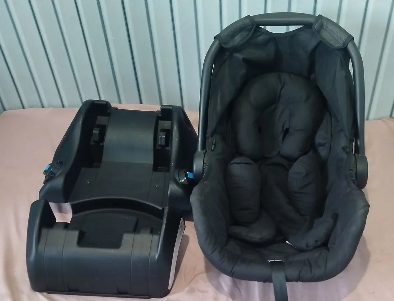 Bebê conforto com base 