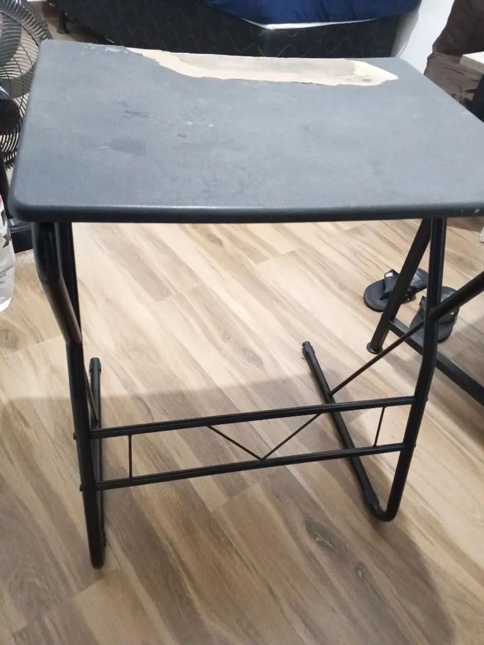 Vendo mesa p computador de ferro 