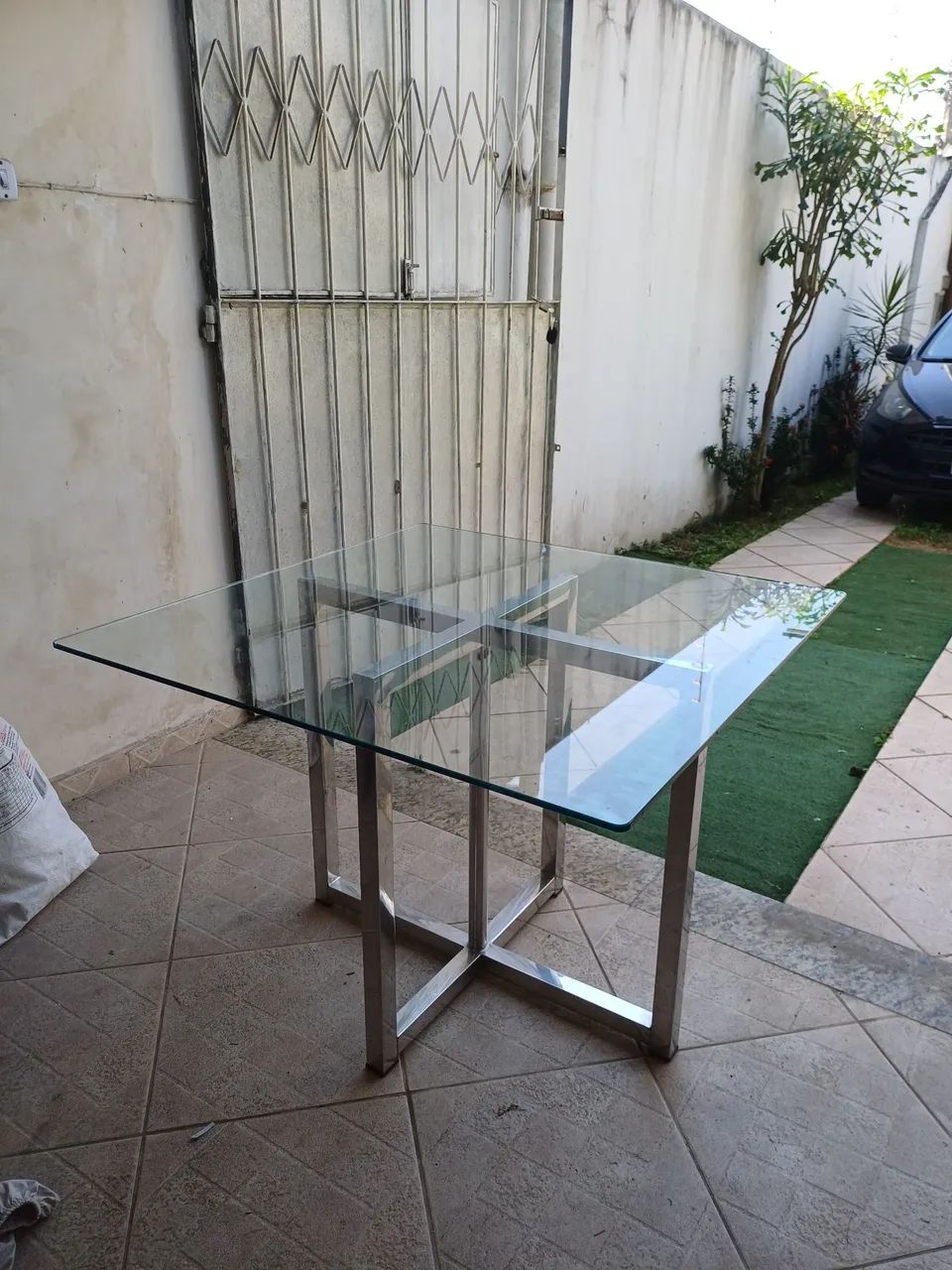 Mesa com quatro cadeiras - Foto 3