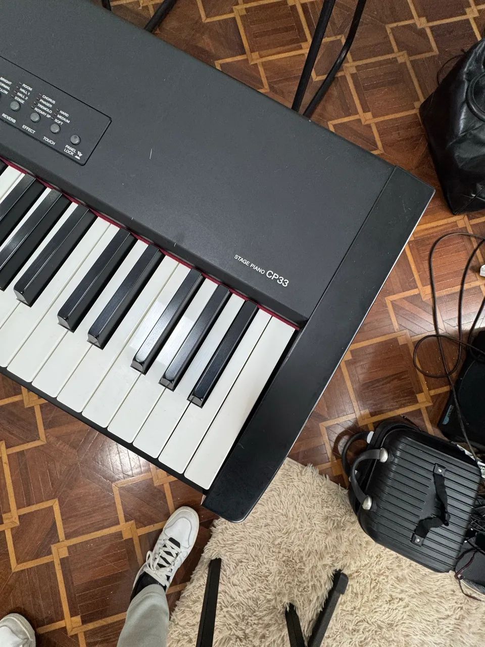 Stage Piano Yamaha CP33 - Instrumentos musicais - Jardim das