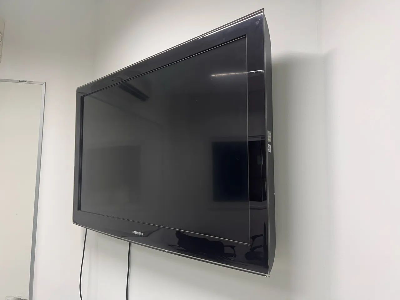 TV Samsung 46 polegadas - Modelo LN46A610A3R - Foto 3