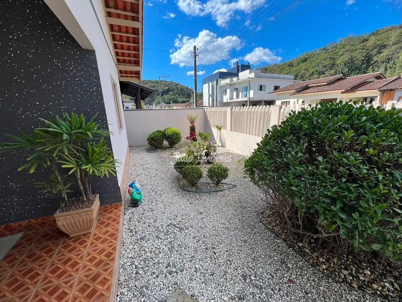CASA COM 3 DORMITÓRIOS NO CENTRO DE GUABIRUBA - Foto 4