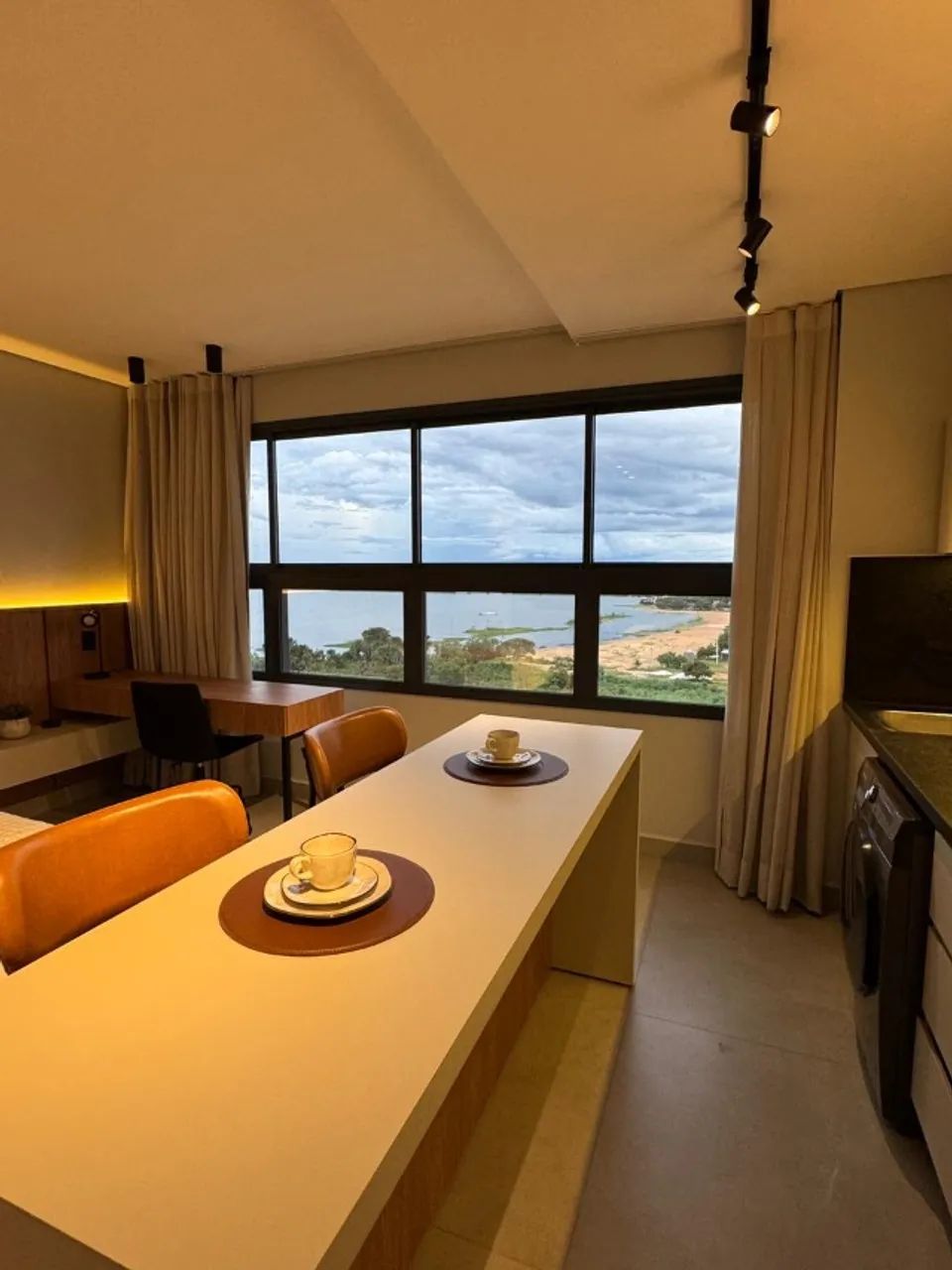 Flat de Luxo na Orla de Palmas - Mobiliado e Vista Definitiva para o Lago - Foto 2