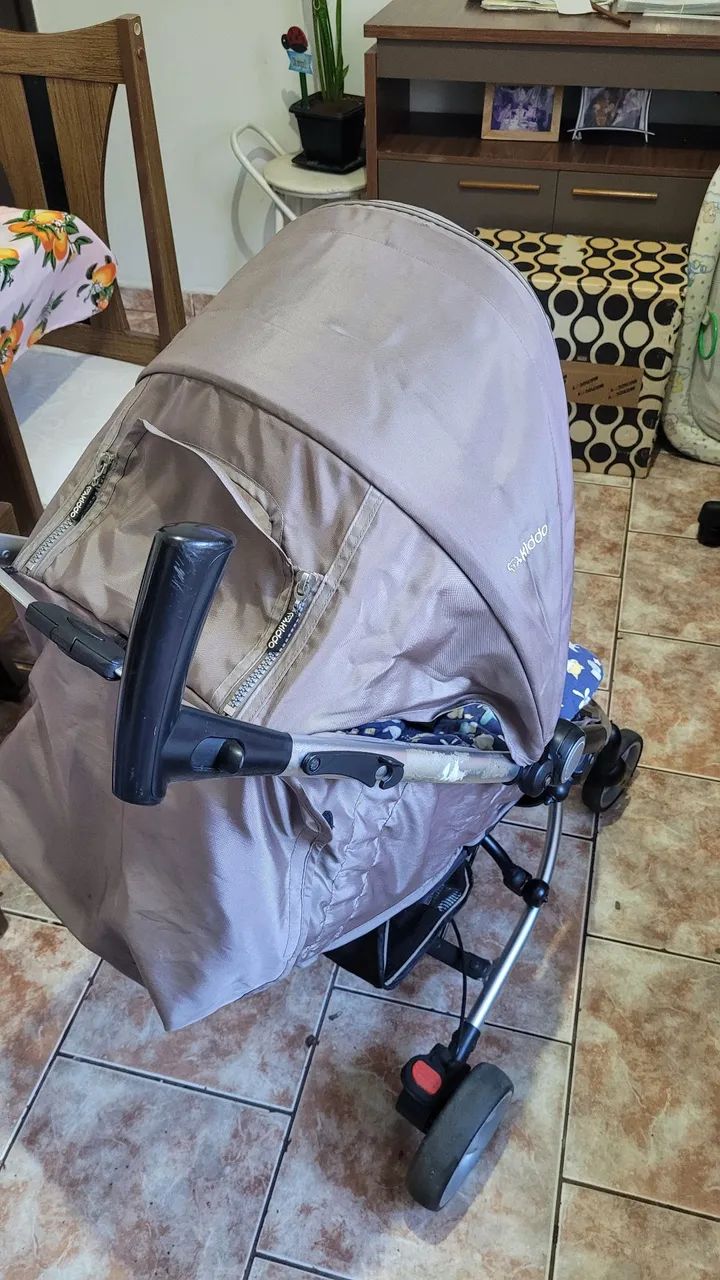 Carrinho de bebê em alumínio Kiddo