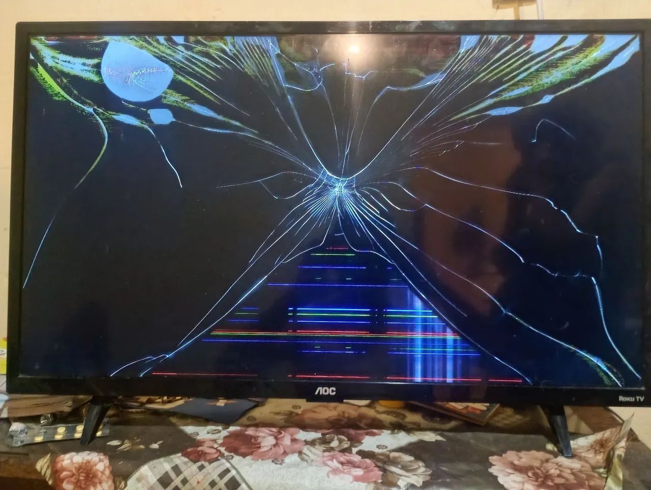 Vendo uma TV 32 polegadas prá retirada de peças  - Foto 2