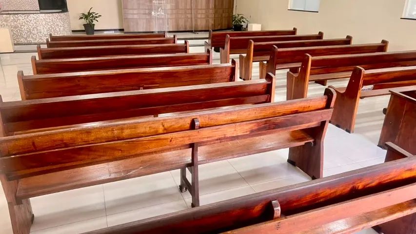 Bancos de Igreja
