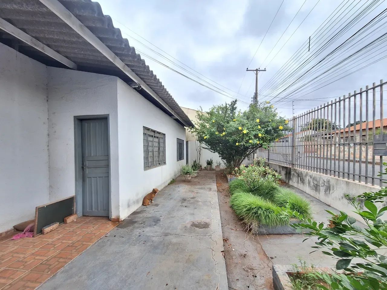 Imóvel para venda com 150 metros quadrados com 3 quartos em Coophema - Cuiabá - MT - Foto 2