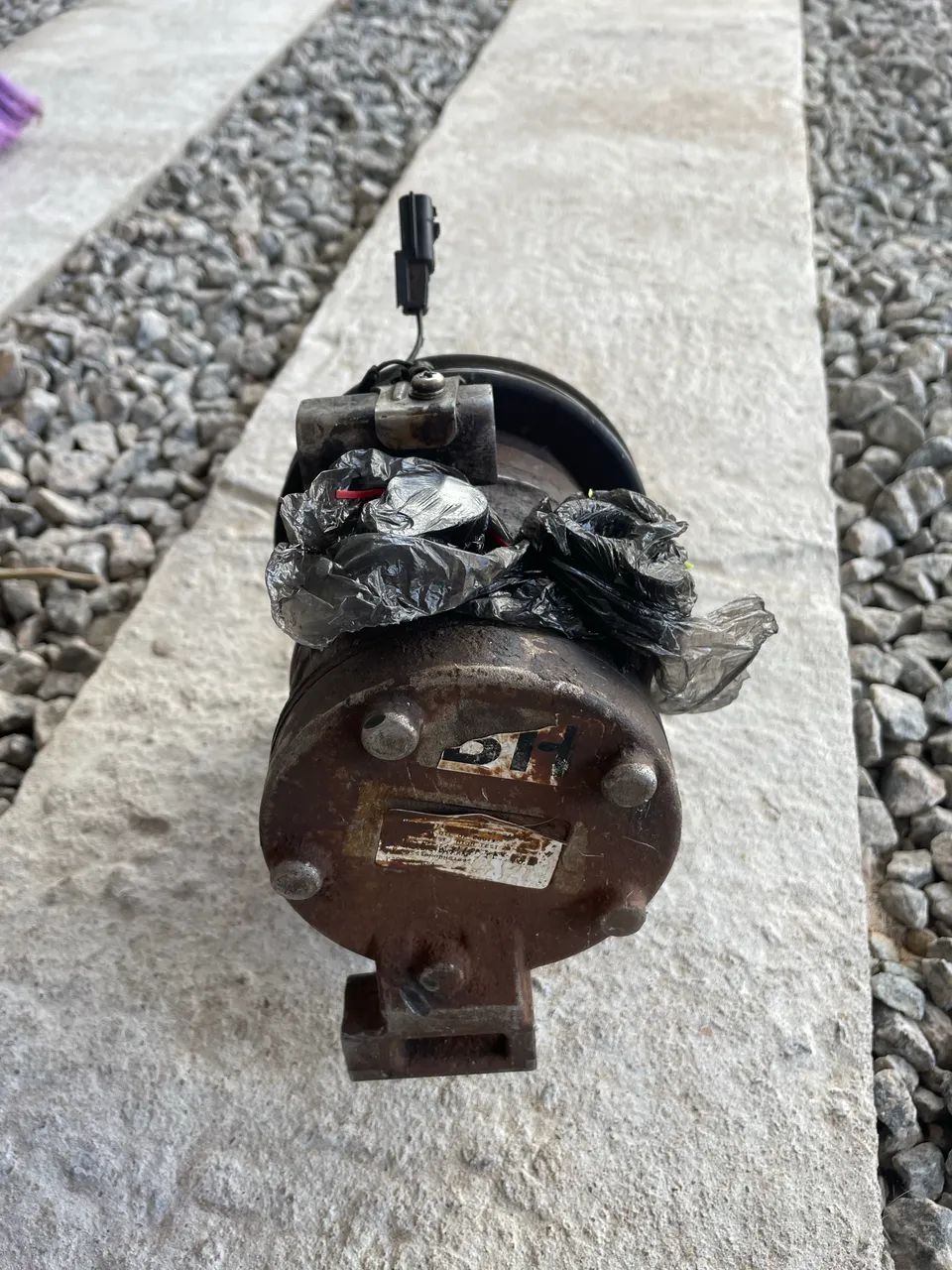 Compressor Ar Condicionado Renault Kwid - Foto 4