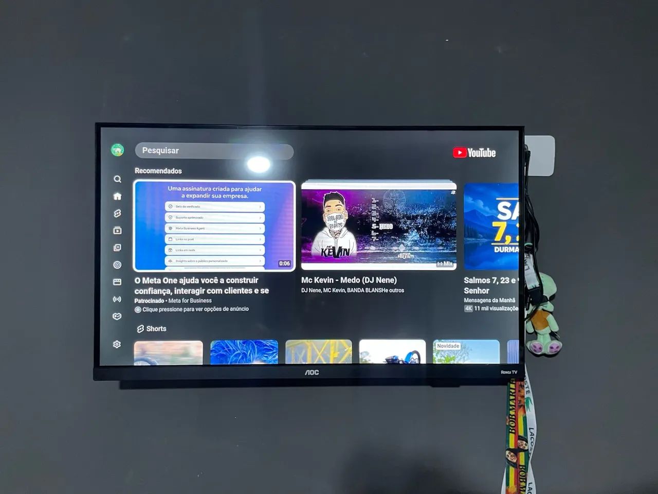 Tv smart roku pouco tempo de uso - Foto 3