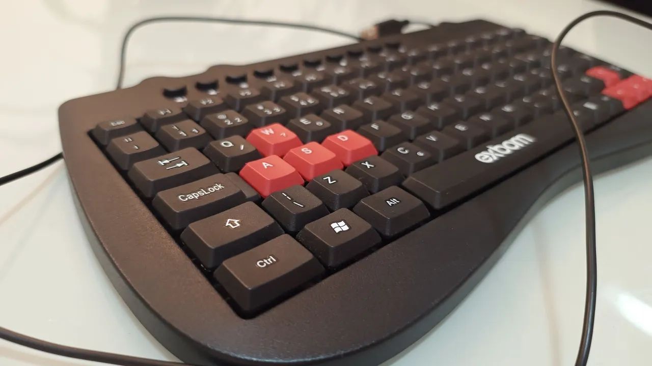 Teclado compacto Exbom - Português  - Foto 3