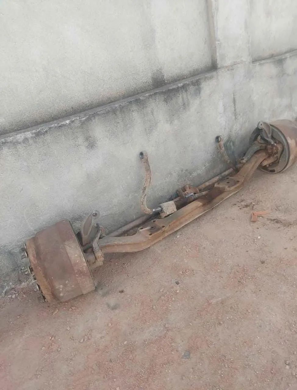 Vendo eixo dianteiro Scania 113