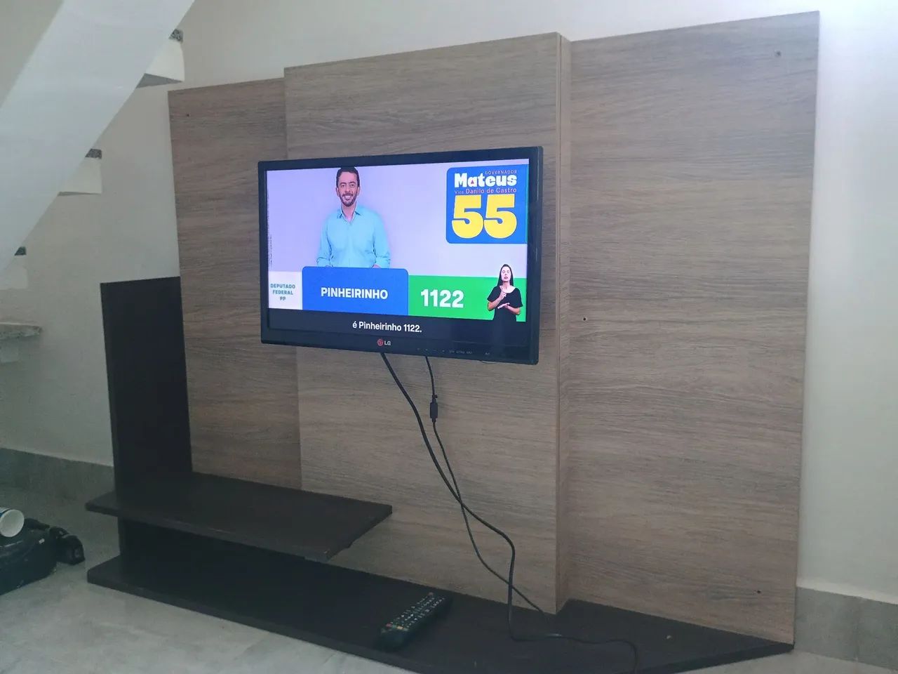 Painel com tv - Foto 2