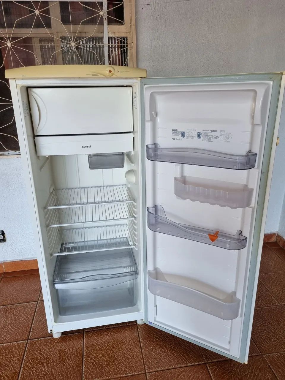 Vendo geladeira - Foto 2