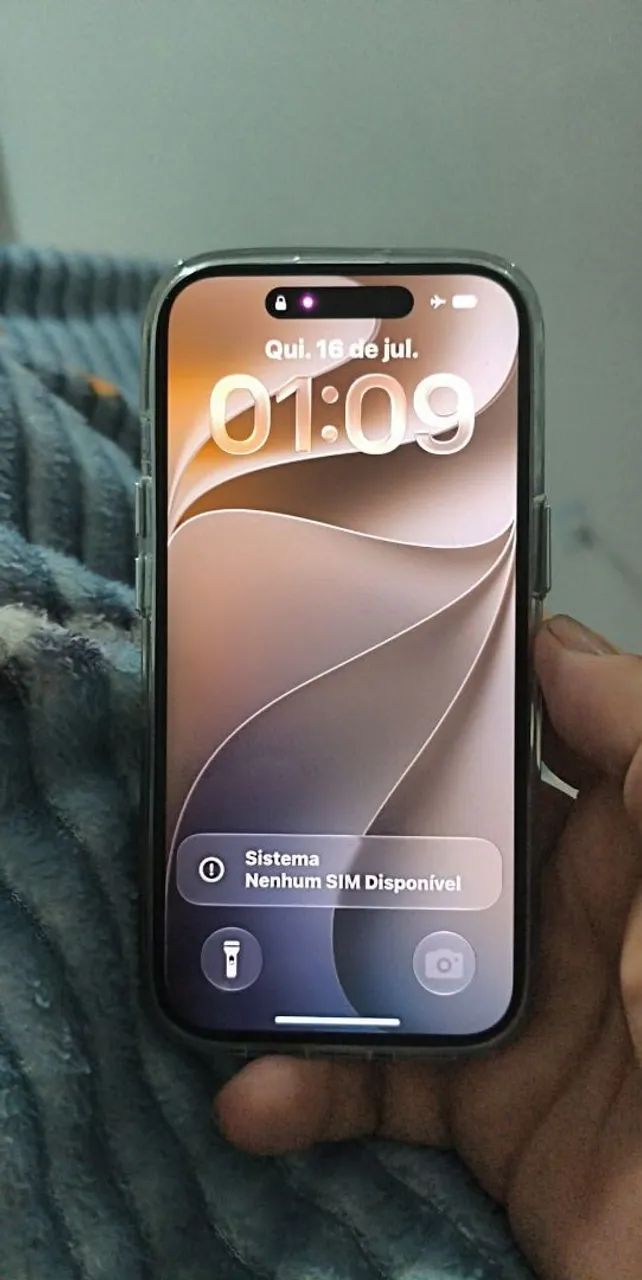 IPHONE 15 BRANCO/AZUL - Foto 2