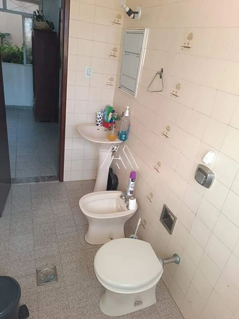 Vendo casa em Itaúna em excelente localização! - Foto 5