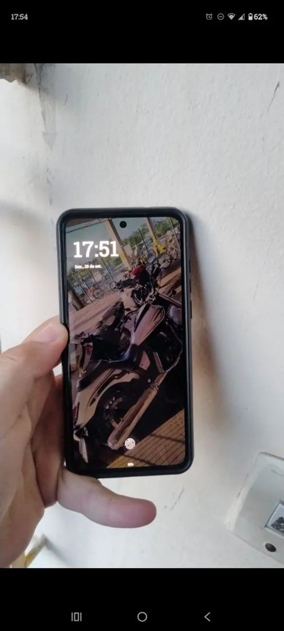 MOTO G84