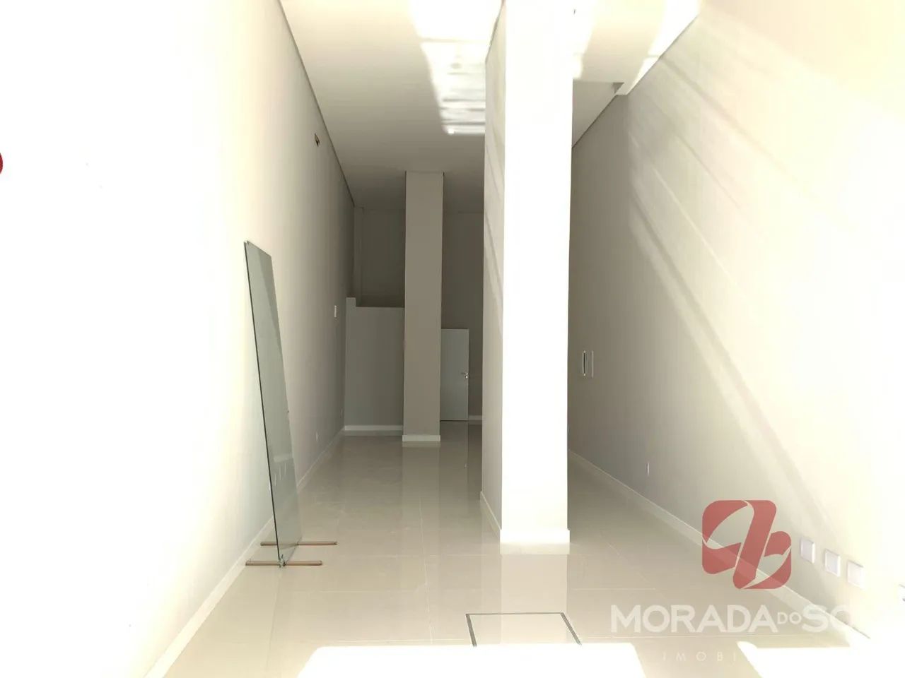 Sala Comercial no Centro de Itapema, 66m², 1 Banheiro para Alugar - Foto 3