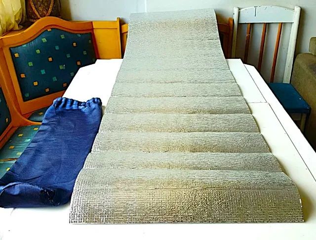 Colchonete Isolante Térmico Aluminizado para Camping - 1,8 m - Usado - Bom Estado